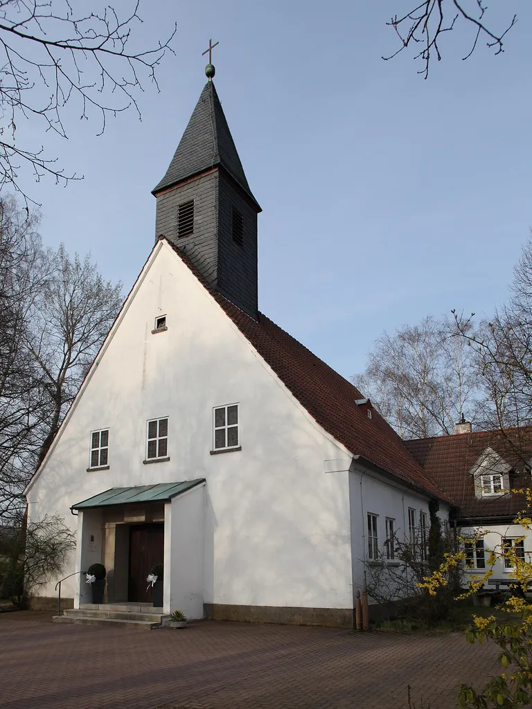 Friedenskirche in Wildenheid (1955, Architekt Reinhard Claaßen), OT von Neustadt bei Coburg