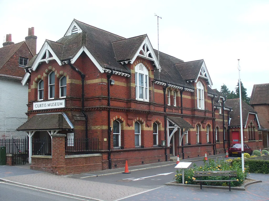 Curtis Museum