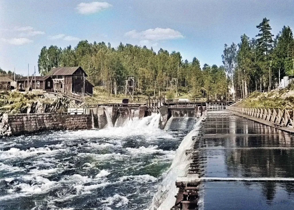 Harlu, Leppäkosken tehtaat