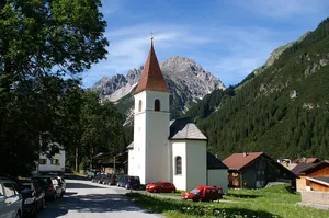 Kaplaneikirche Boden