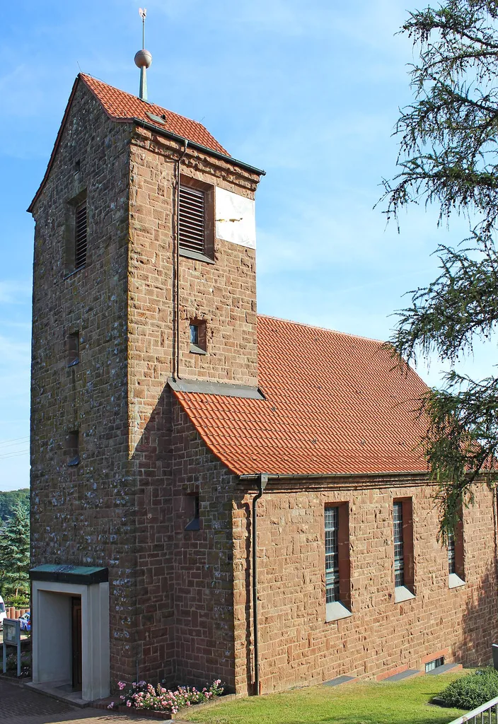 Die evangelische Kirche in Zweibrücken-Wattweiler, Rheinland-Pfalz.