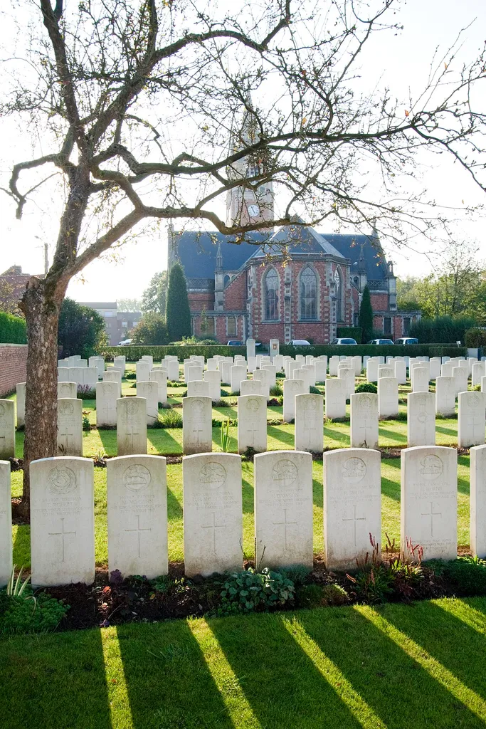 Erquinghem-Lys_Churchyard_Extension.