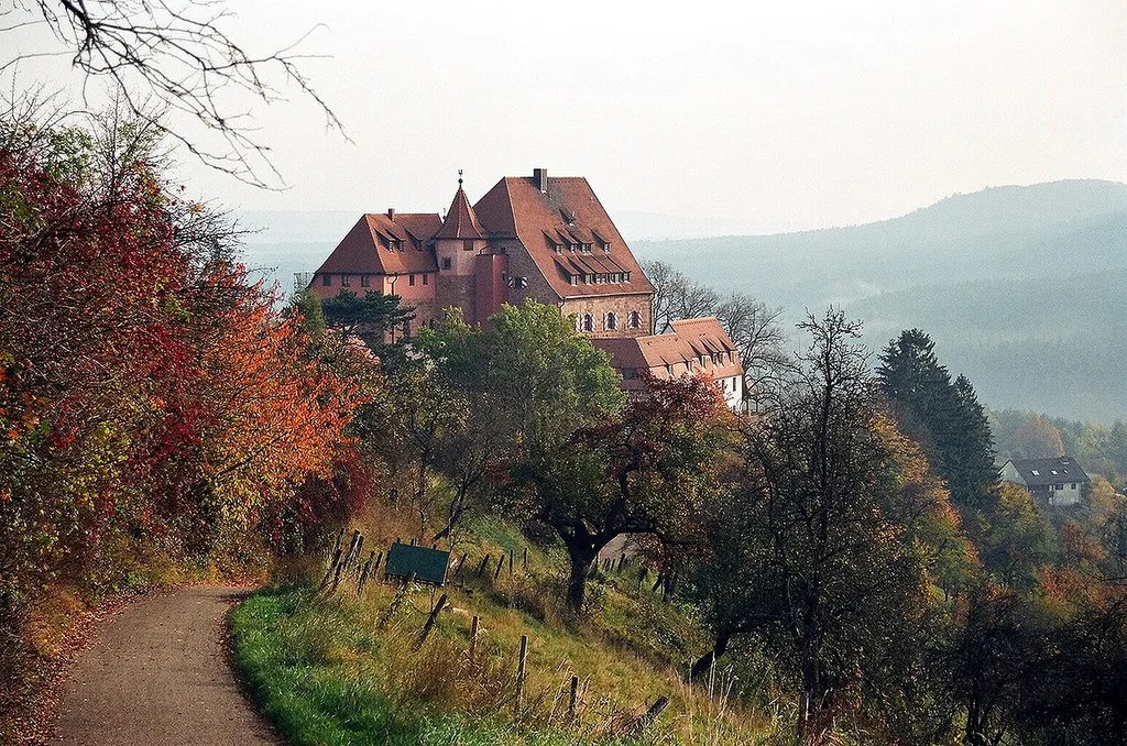 Burg Wernfels, =als Jugendherberge genutzt