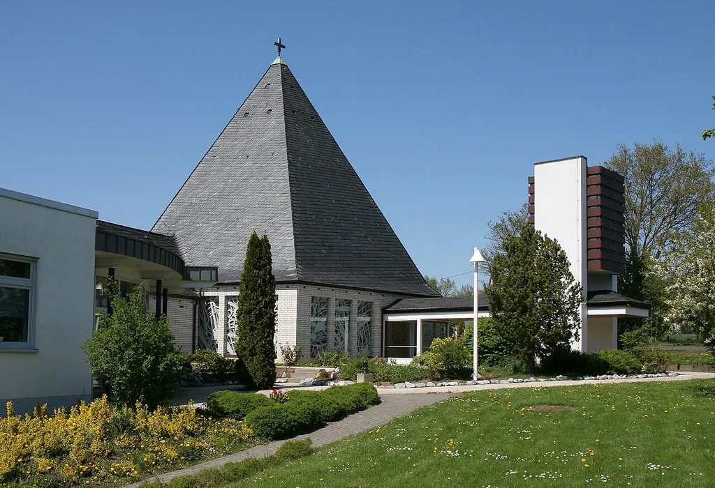 Evangelische „Kreuzkirche Landhausen“ in Hemer-Landhausen.