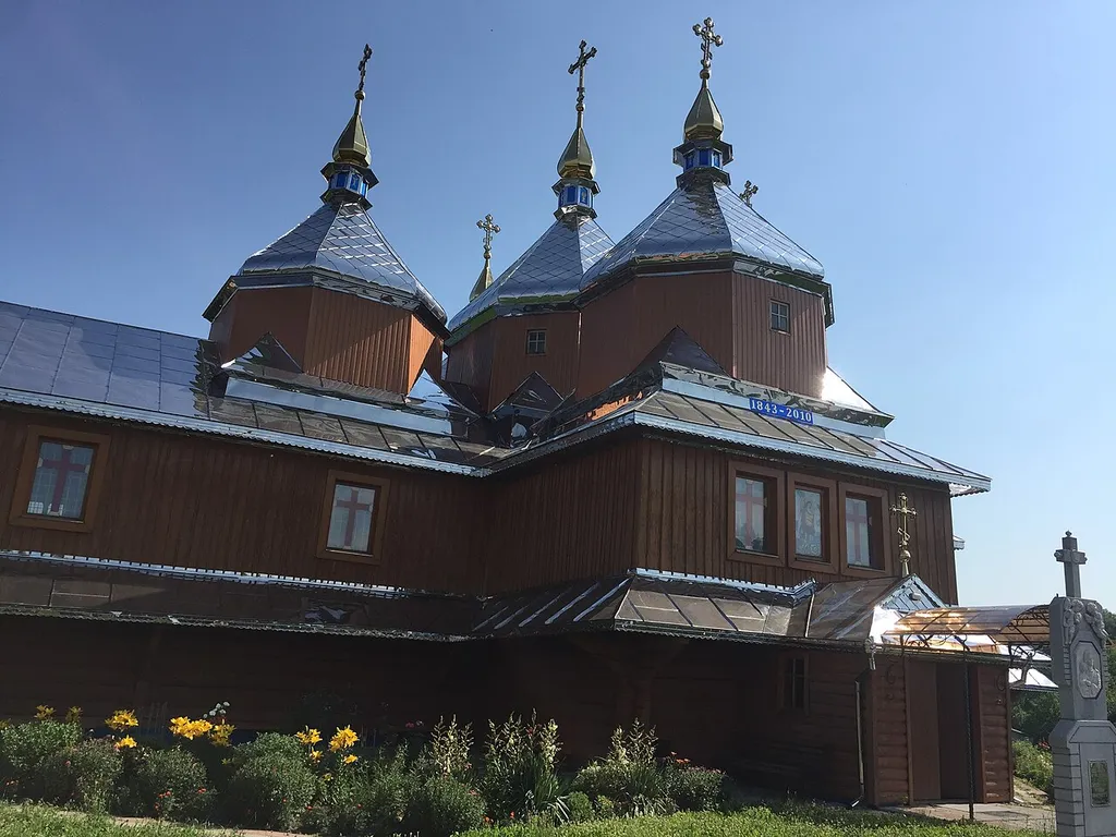 Церква Успіння Пресвятої Діви Марії, Коршів, вул. Незалежності