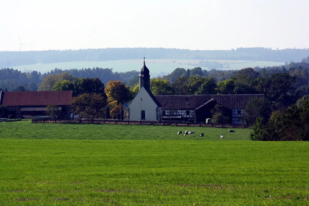 View over Langenwetzendorf-Wittchendorf near Greiz/Thuringia with the village church