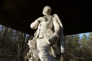 Grabdenkmal August Sachsen-Coburg Ebenthal