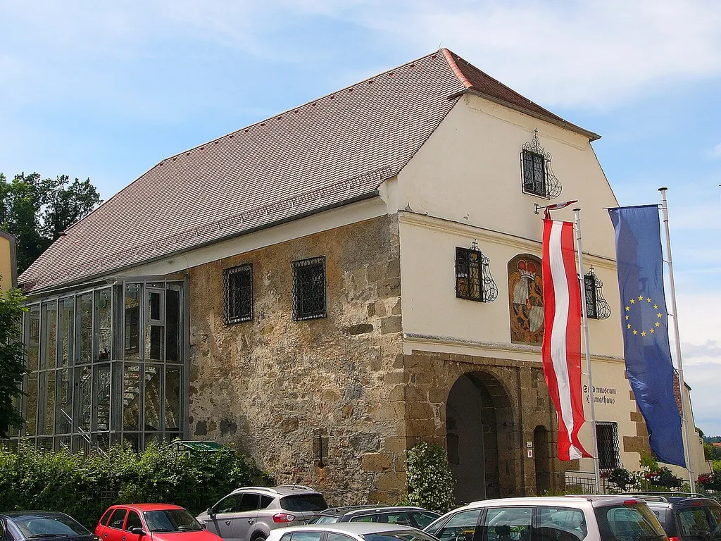 Ehem. äußeres Burgtor, sog. Schlossstöckl, Städtisches Museum/Heimathaus