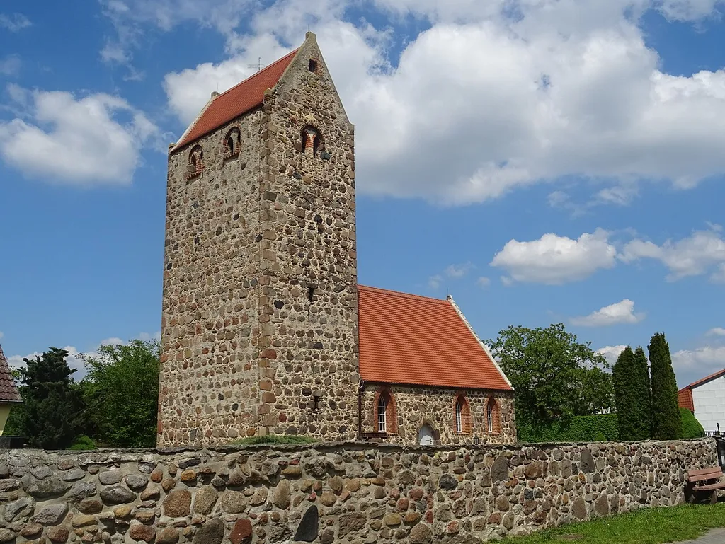 Beesewege, Ortsteil der Stadt Bismark (Altmark), denkmalgeschützte Kirche