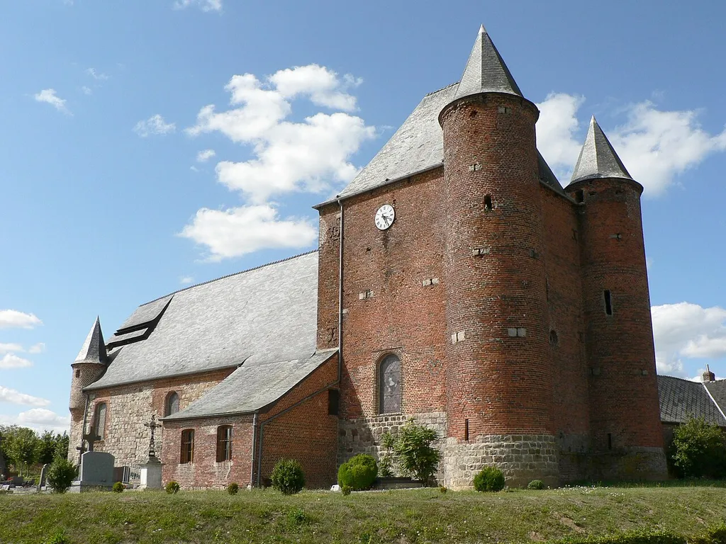 Église fortifiée de Englancourt, Aisne, France