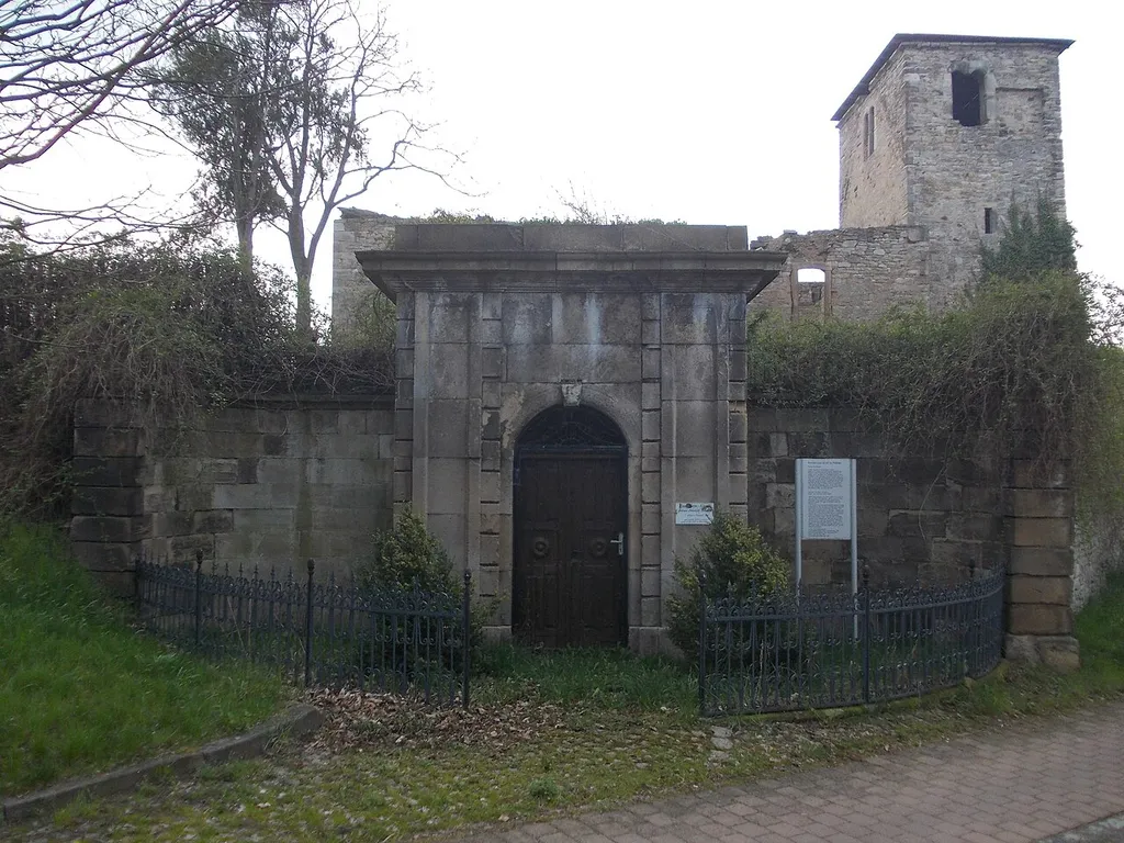 Tomb of Johann Christian Schubart Edler vom Kleefeld and St. Gangolf's Church in Pobles (Lützen, district: Burgenlandkreis, Saxony-Anhalt)