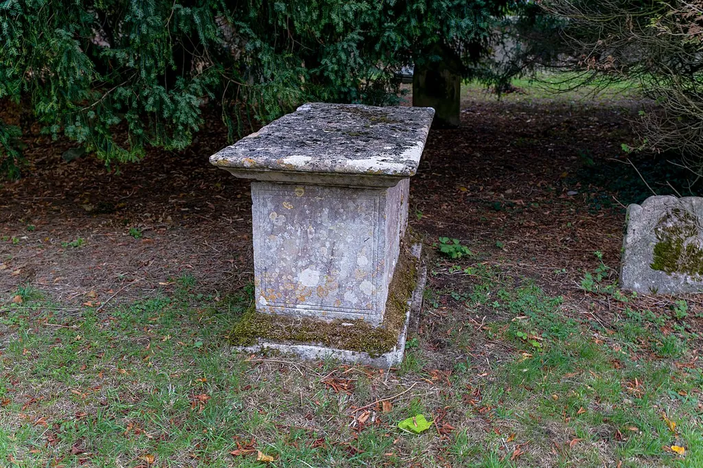 Corsham: MANLEY MONUMENT IN CHURCHYARD ABOUT 4 METRES EAST OF POCOCK MONUMENT, ABOUT 19 METRES NORTH OF NORTH TRANSEPT OF CHURCH OF ST BARTHOLOMEW