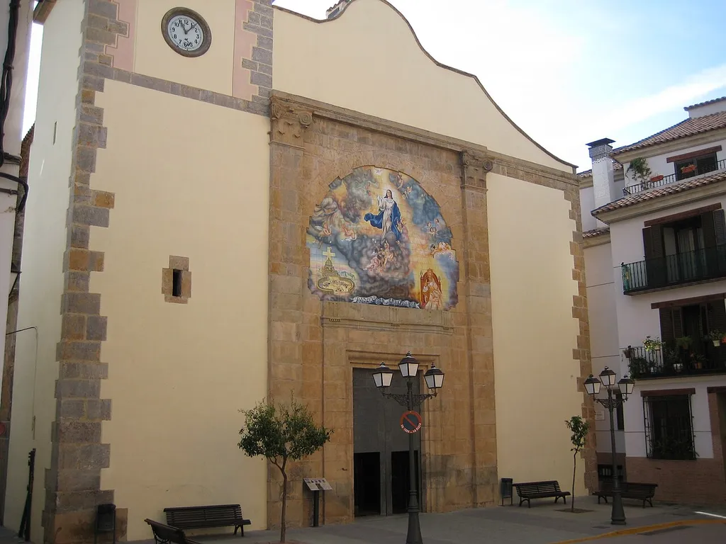 Façana de l'església de l'Assumpció de Suera (Plana Baixa)