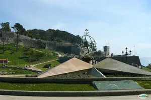 Monument to Diego Carmona and Vasco Gallego
