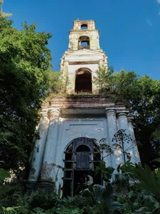 Holy Trinity church, Esipovo