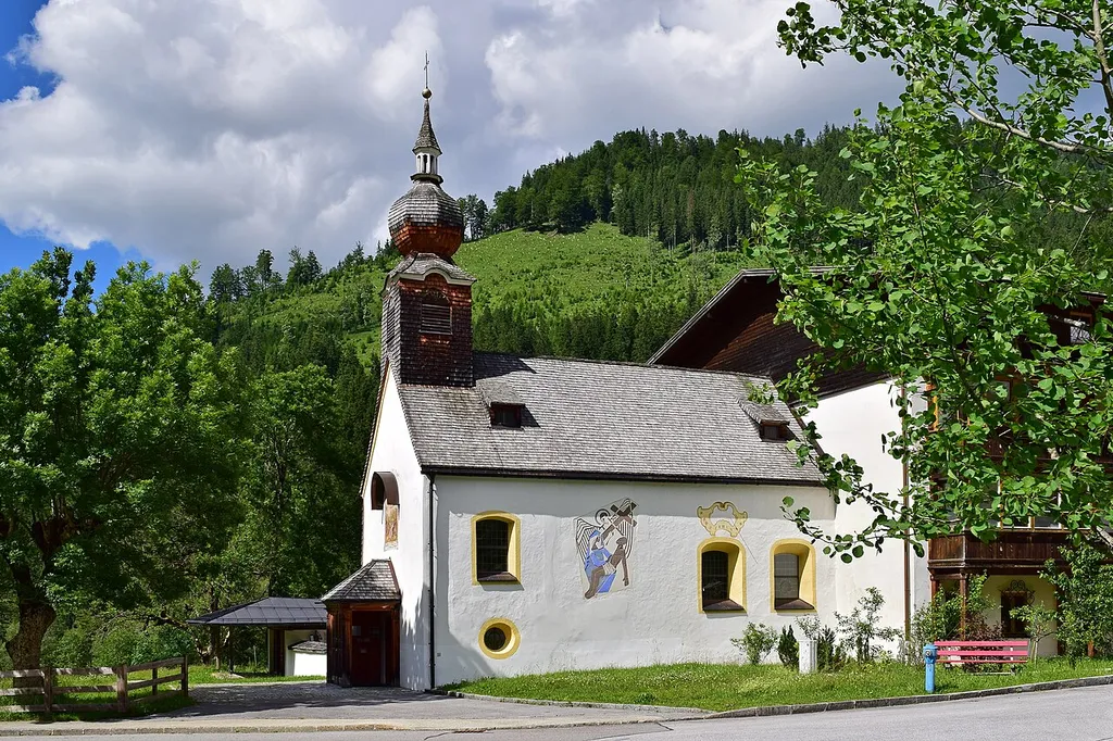 Expositurkirche Mariae Heimsuchung und Friedhof