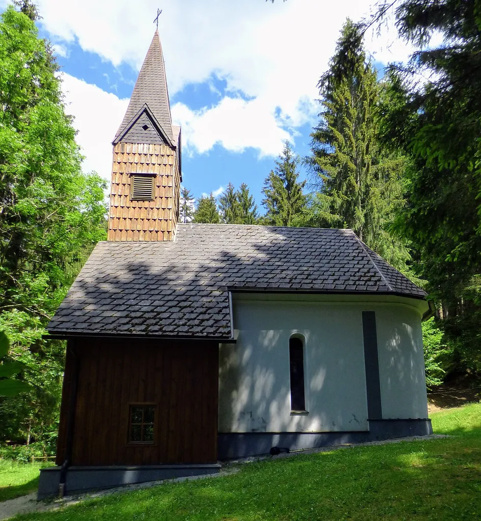 This media shows the protected monument with ObjektID 63688 in Austria. (Commons, de, Wikidata) Filialkirche Hl.Blut, Weißenberg, Gemeinde Lavamünd, Kärnten