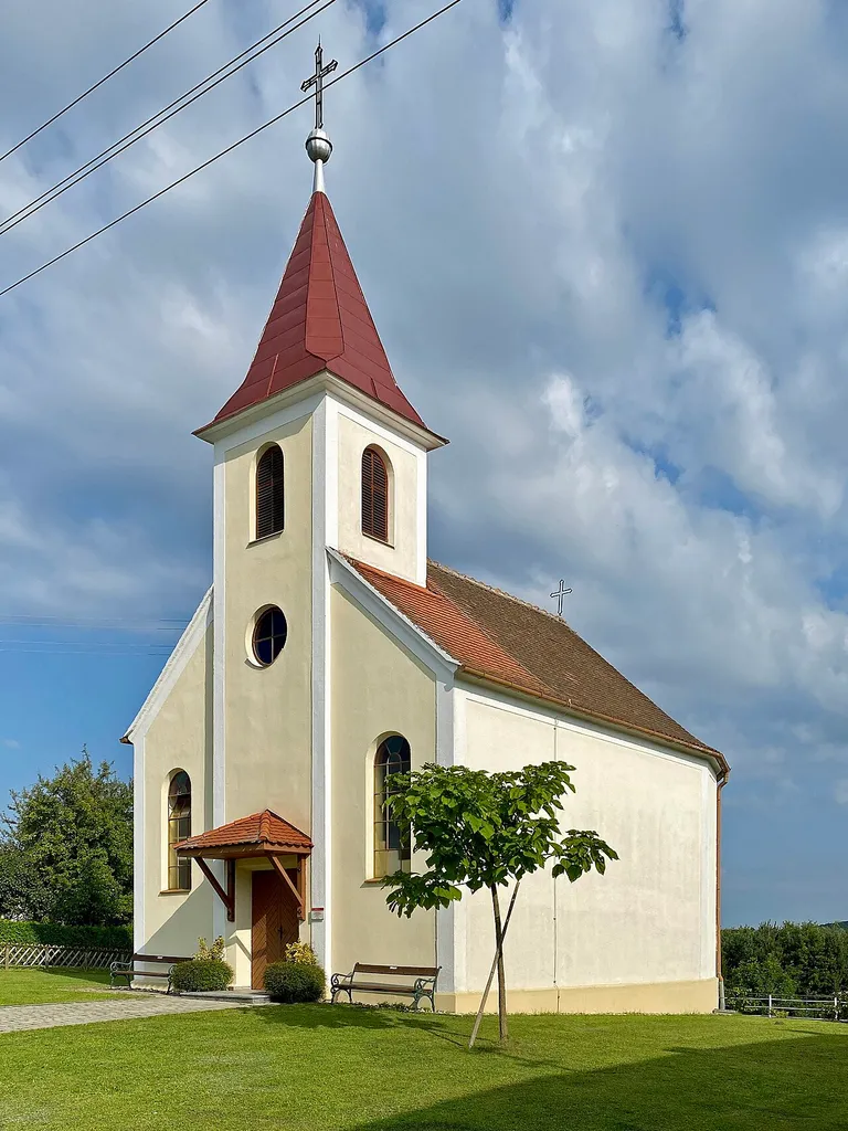 Kirche Neuhaus in der Wart, Gemeinde Mischendorf.