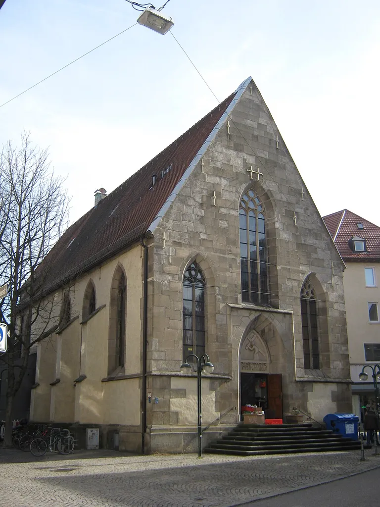 Nikolaikirche Reutlingen Westansicht mit Federseestrasse