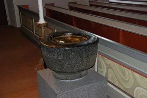 Hemsjö Church baptismal font