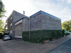 Auferstehungskirche Weißenberger Weg 172a