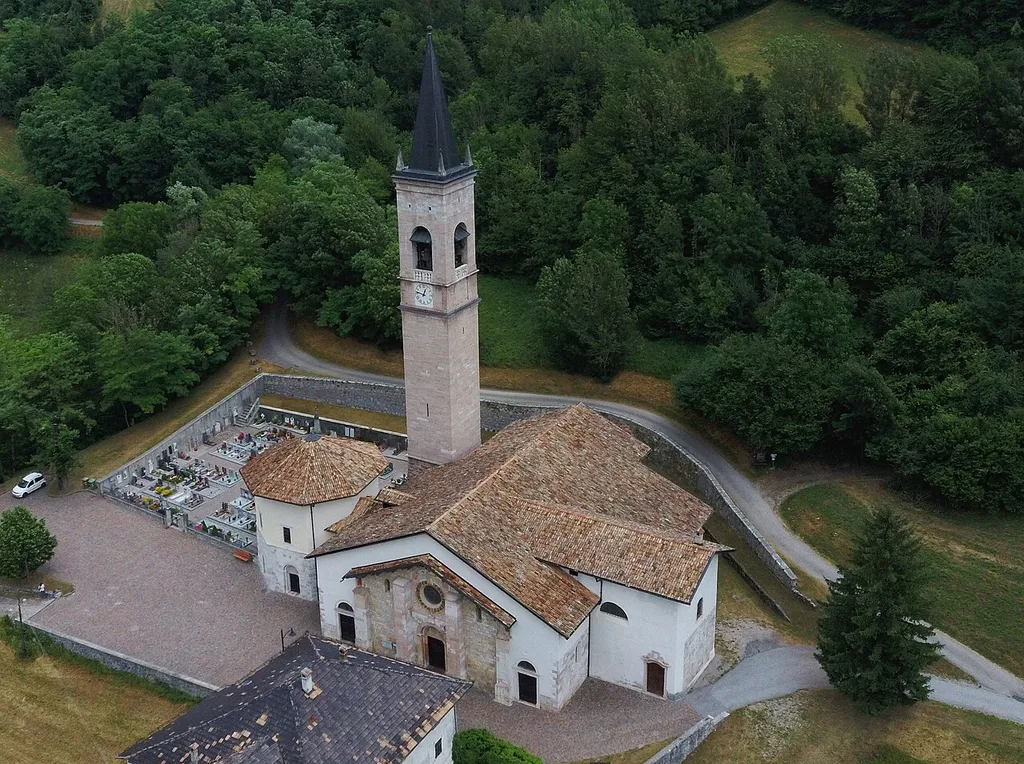 Vigo Lomaso (Comano Terme, Trentino, Italy), Saint Lawrence church