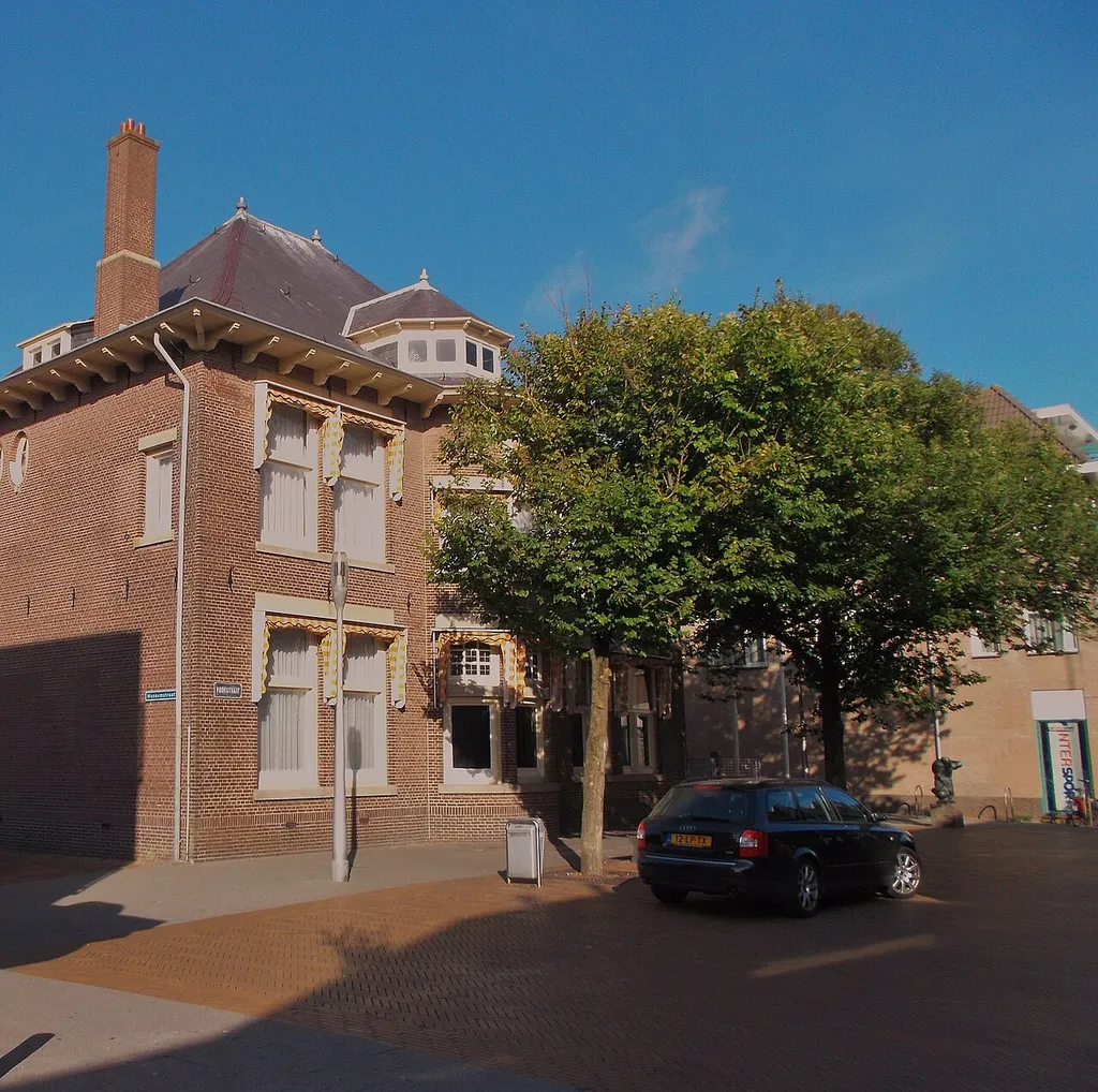 Hendrik Jesse, Katwijks Museum, voorheen: politiebureau en kantoorgebouw, gebouwd rond 1912/1913. Voorstraat 46 Katwijk.