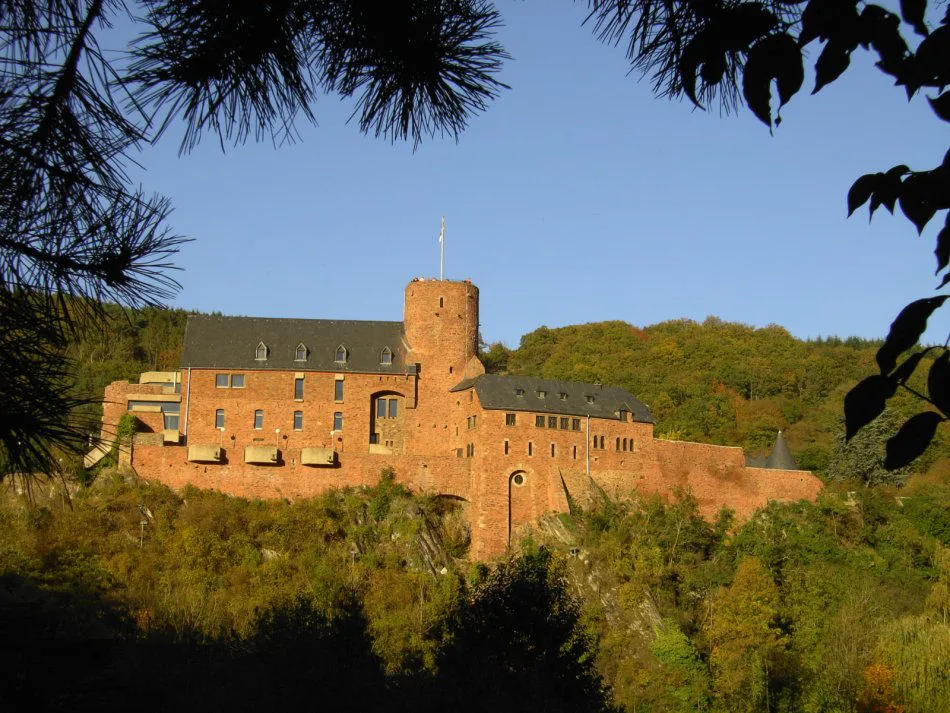 Burg Hengbach in Heimbach in der Eifel
