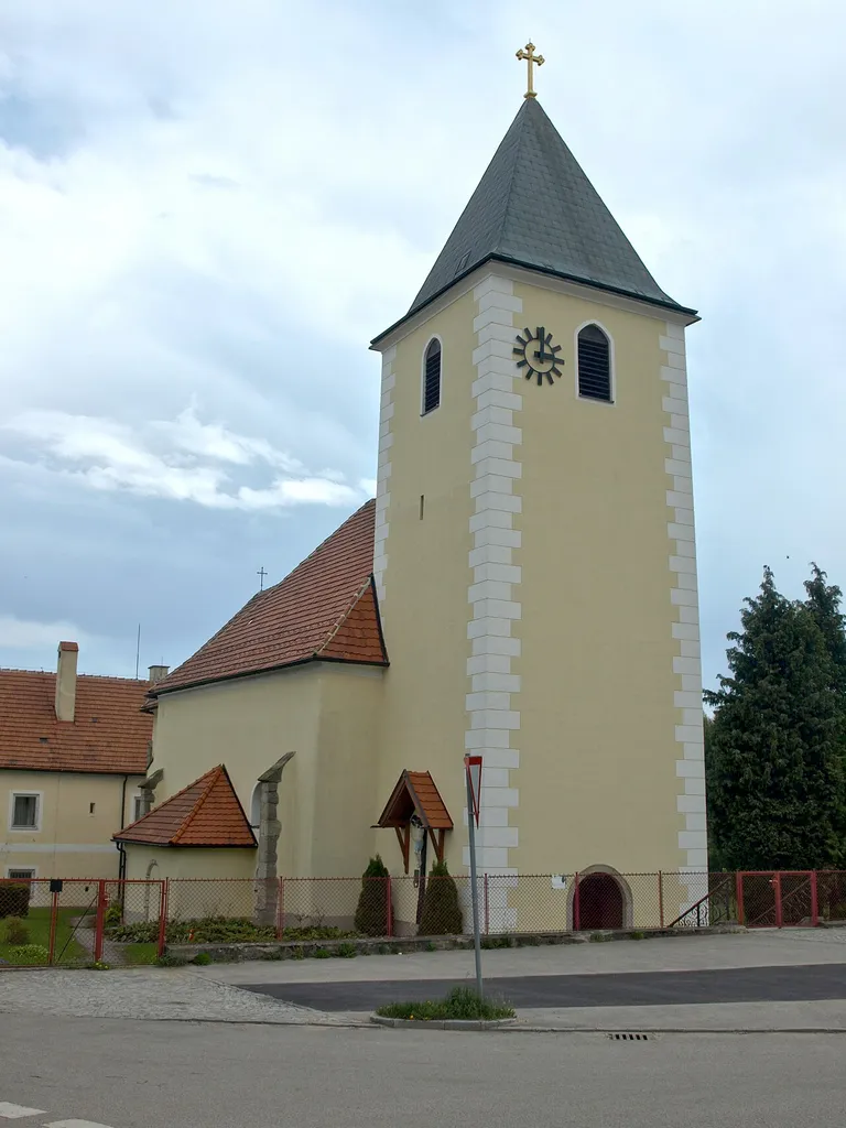 Kath. Pfarrkirche hl. Jakobus d. Ä., ehem. Friedhof