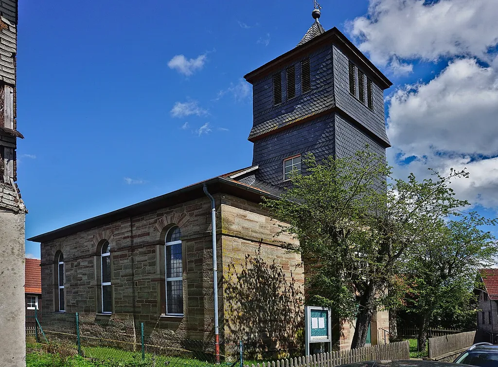 Evangelische Kirche, Bogenstraße 1