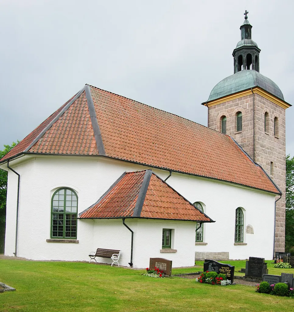 Kärråkra kyrka i Ulricehamns kommun i Västergötland i Sverige.