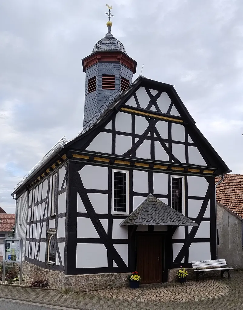 Evangelische Kirche, Kirchstraße 1