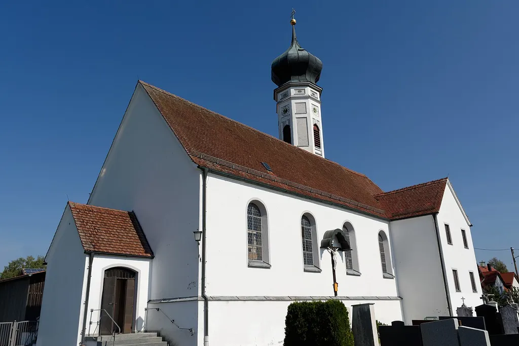 This is a photograph of an architectural monument.It is on the list of cultural monuments of Bayern, no. D-7-71-129-6.