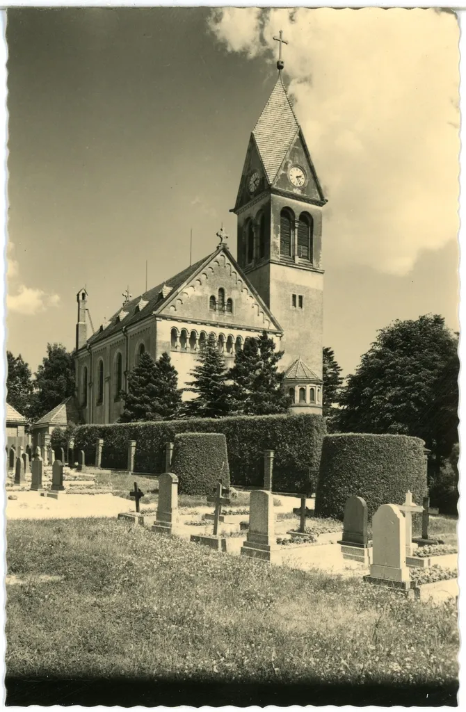 Bretnig; Evangelische Kirche