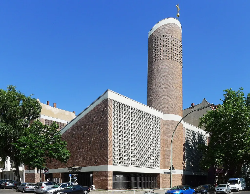 This is a picture of the Berliner Kulturdenkmal (cultural monument) with the ID