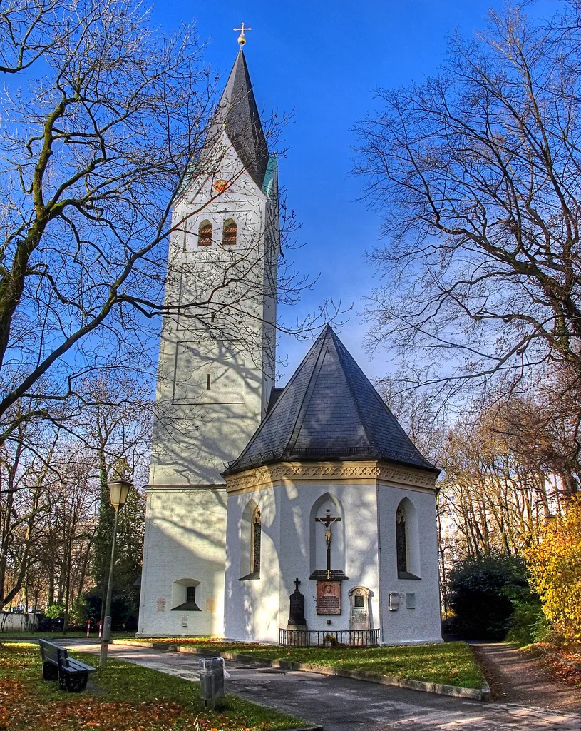 Deutschland, Bayern, München, Pasing, Pfarrkirche "Maria Geburt", HDR-Aufnahme