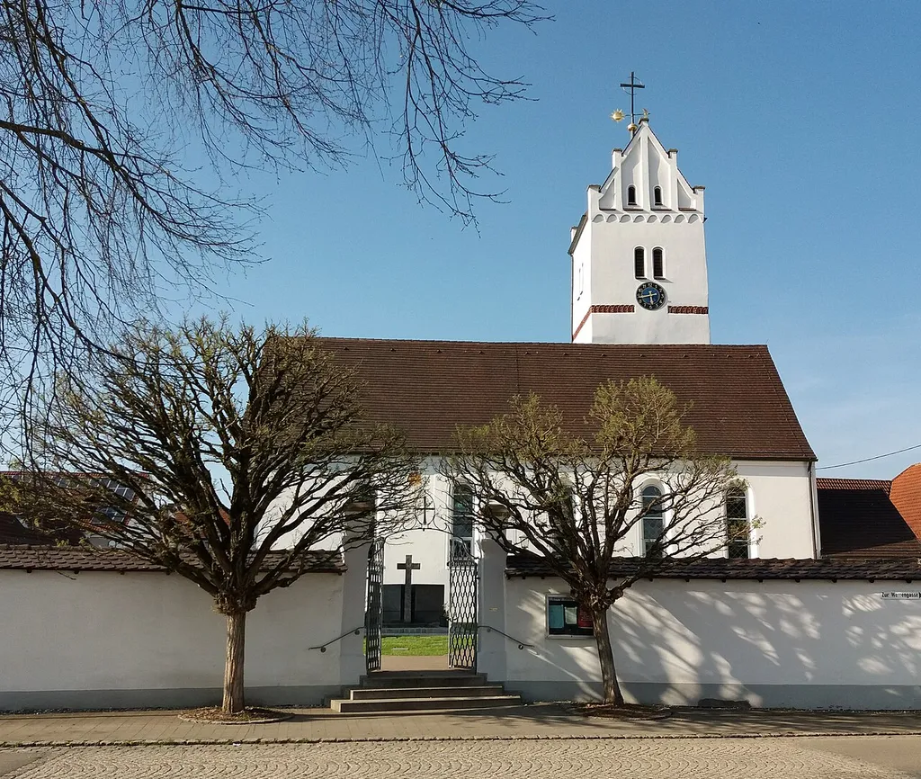 Evangelische Bartholomäuskirche in Setzingen, Alb-Donau-Kreis, Baden-Württemberg. Ansicht von Süden