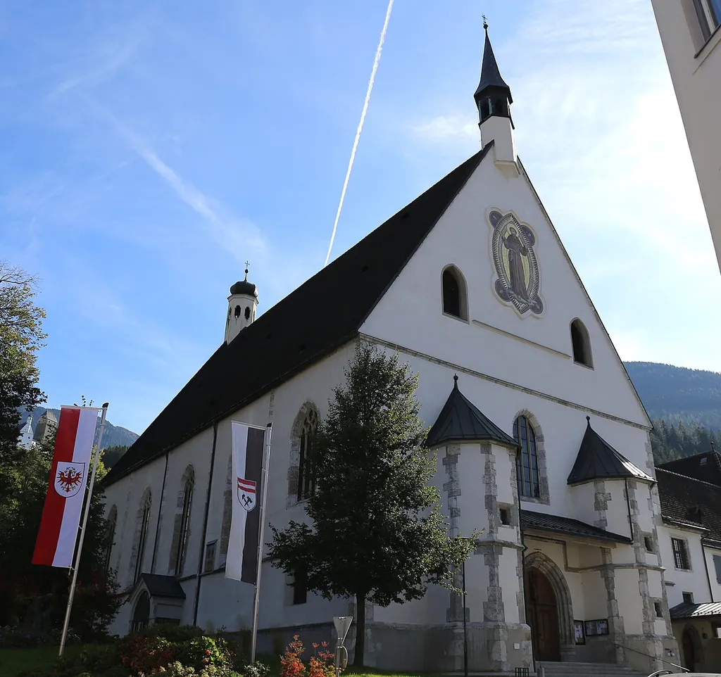 This media shows the remarkable cultural object in the Austrian state of Tyrol listed by the Tyrolean Art Cadastre with the ID 16479. (on tirisMaps, pdf, Fotoarchiv Tiroler Kunstkataster, more images on Commons, Wikidata)