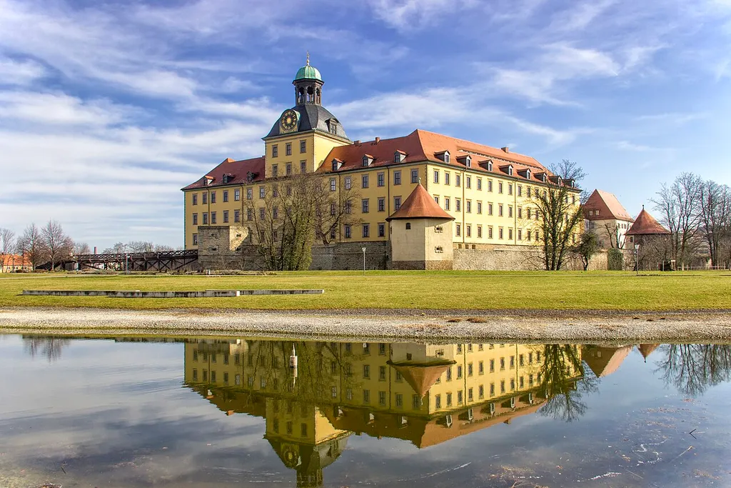 Blick auf Schloss Moritzburg in Zeitz