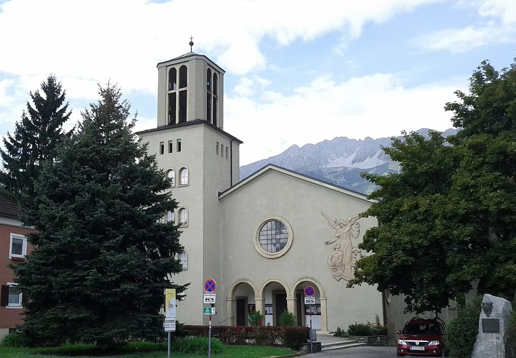Kath. Pfarrkirche Zu den heiligen Schutzengeln
