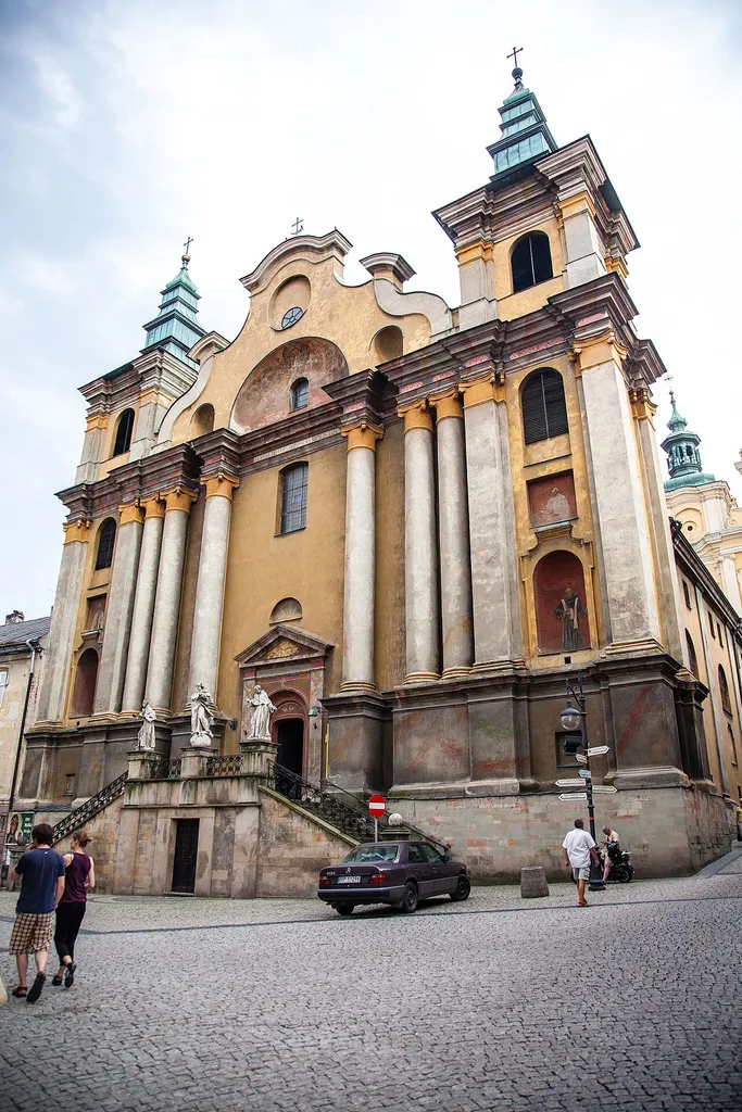 Przemyśl, ul. Franciszkańska - Kościół św. Marii Magdaleny i Matki Bożej Niepokalanej w zespole klasztornym franciszkanów (zabytek nr A-428 z 06.06.1983)