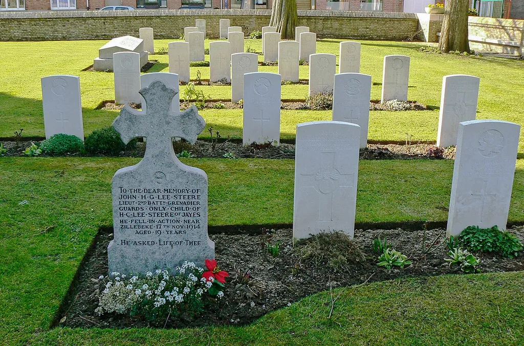 Zillebeke Churchyard