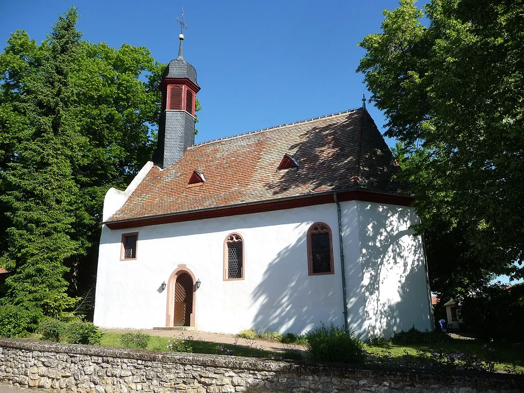 Dintesheim ist ein Dorf im Landkreis Alzey-Worms in Rheinland-Pfalz.