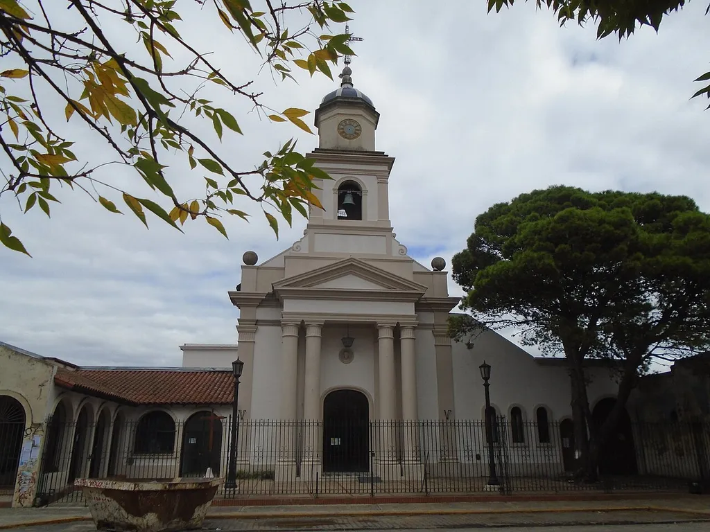 Catedral Nuestra Señora del Rosario (Moreno).