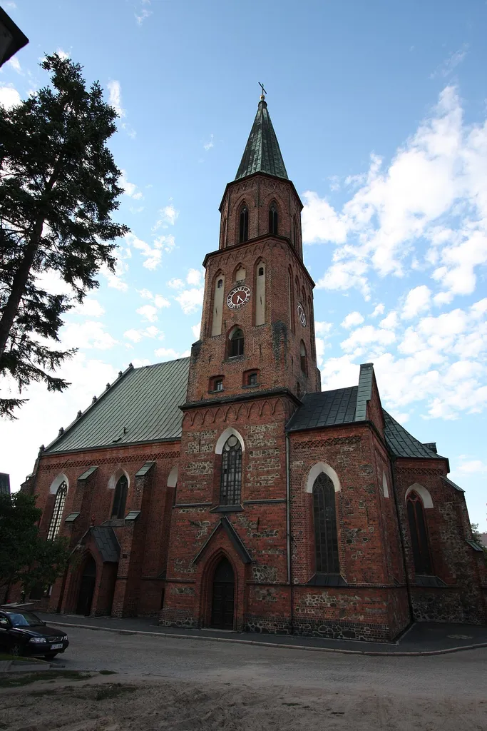Sulechów, kościół par. p.w. Podwyższenia Krzyża Św., mur., XIV, XVII