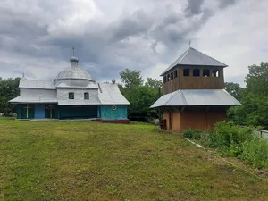 Saint Michael church, Hlynna