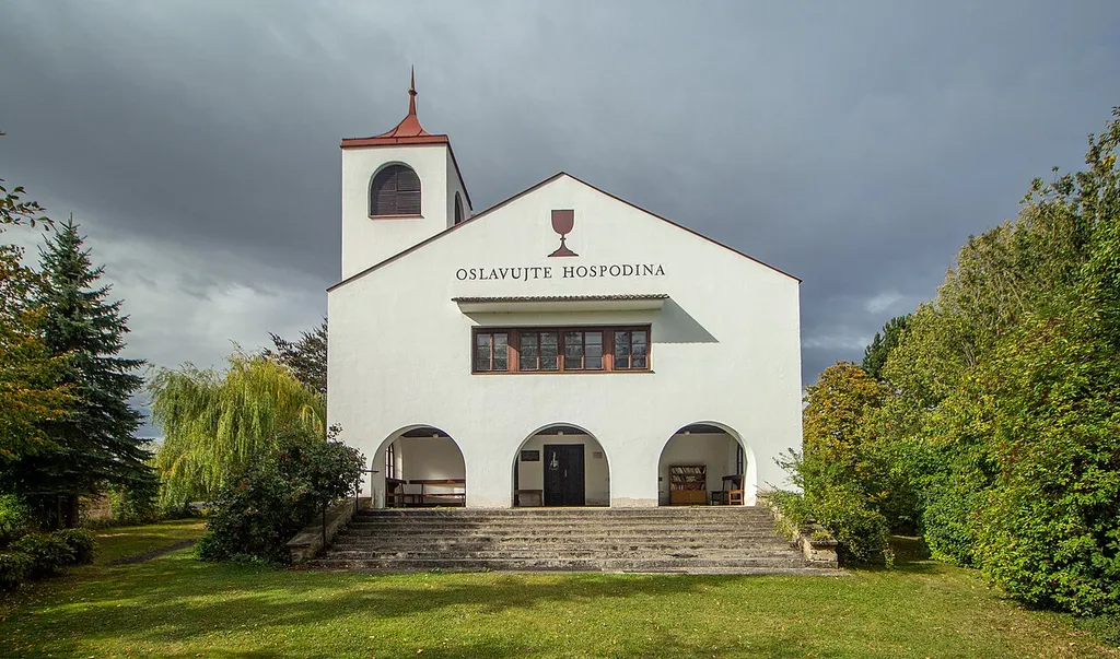 Chotiněves, evangelický kostel