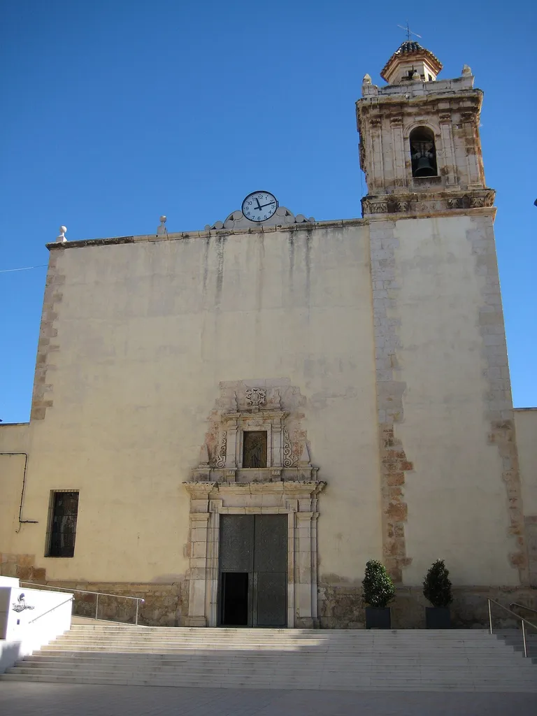 Façana de l'església de Sant Bartomeu de Torreblanca (Plana Alta)