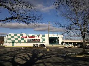 Ada-Lowell 5 Theatres