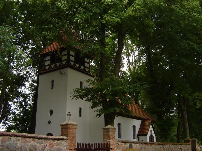 Nieżyn - kościół filialny parafii w Siemyślu.